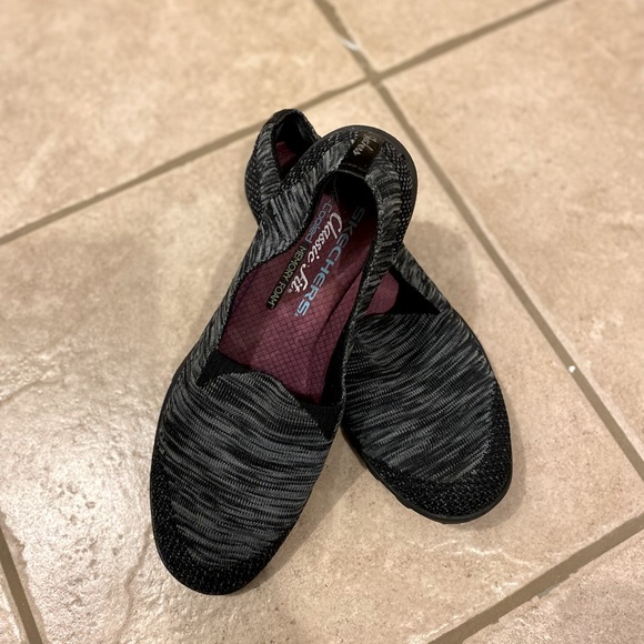 Sketchers memory foam slip on shoes size 7.5 women’s - Picture 2 of 5